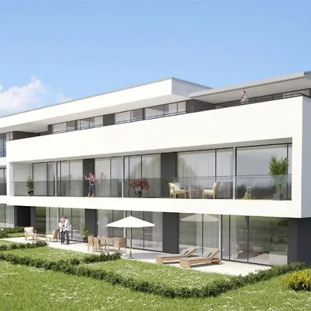 Bergsonne Mit Sonnenbalkon Und Tiefgaragen Parkplatz