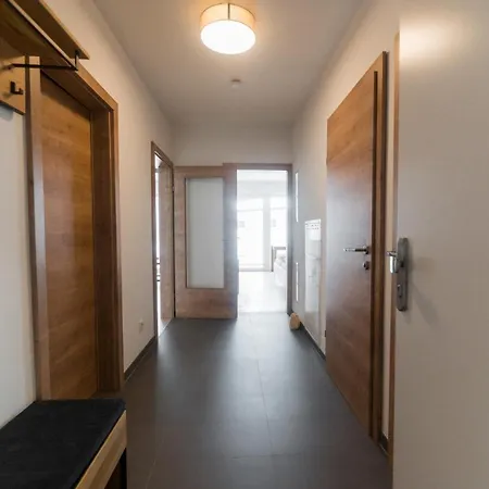 Bergsonne Mit Sonnenbalkon Und Tiefgaragen Parkplatz Apartament *