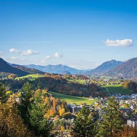 Bergsonne Mit Sonnenbalkon Und Tiefgaragen Parkplatz