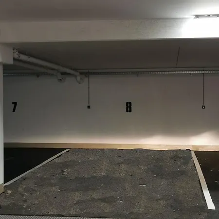 Bergsonne Mit Sonnenbalkon Und Tiefgaragen Parkplatz Bad Ischl