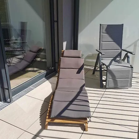 Daire Bergsonne Mit Sonnenbalkon Und Tiefgaragen Parkplatz