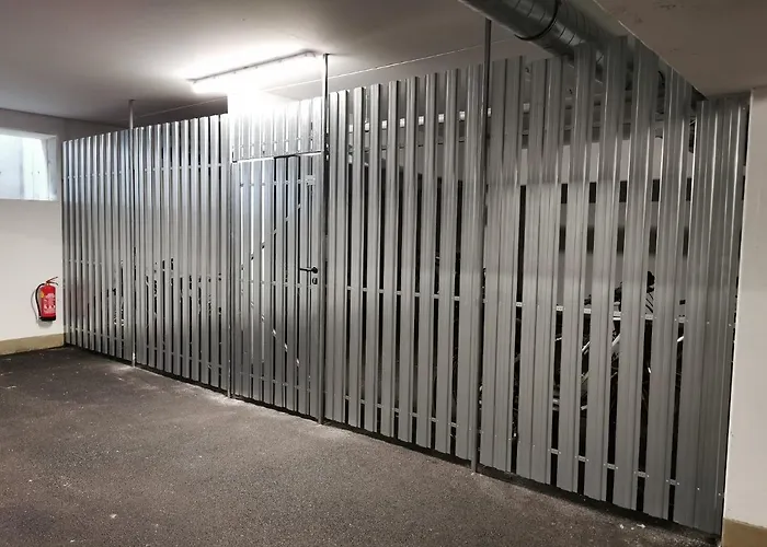 Bergsonne Mit Sonnenbalkon Und Tiefgaragen Parkplatz Apartment Bad Ischl