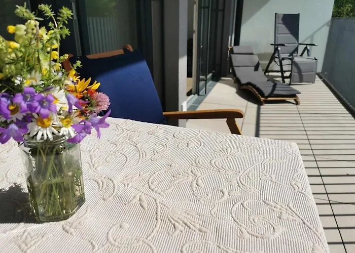 Bergsonne Mit Sonnenbalkon Und Tiefgaragen Parkplatz Apartman