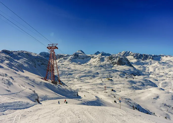 Bergsonne Mit Sonnenbalkon Und Tiefgaragen Parkplatz * Bad Ischl